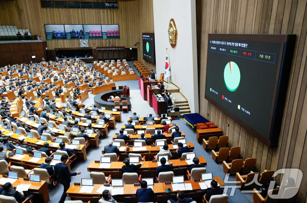 우려하던 상황이었는데 "정부까지 500만원 쏜다?"…자영업자들 모처럼 '활짝' 3 자영업자 키오스크 도입