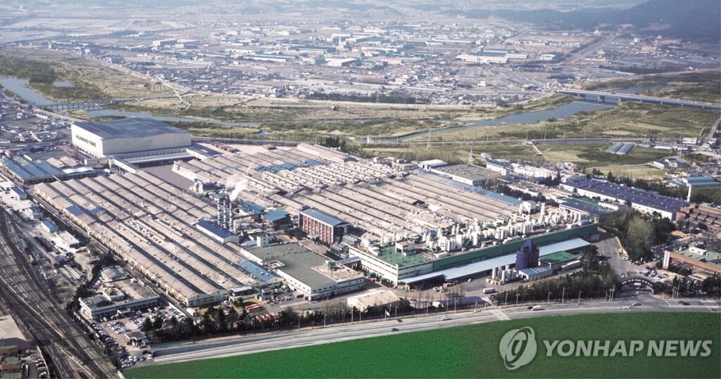 "벤츠·BMW도 반한 한국산"…가성비 딱지 떼더니 '사상 최대 잭팟'? 뭐가 좋길래 4 금호타이어 사상 최대 실적