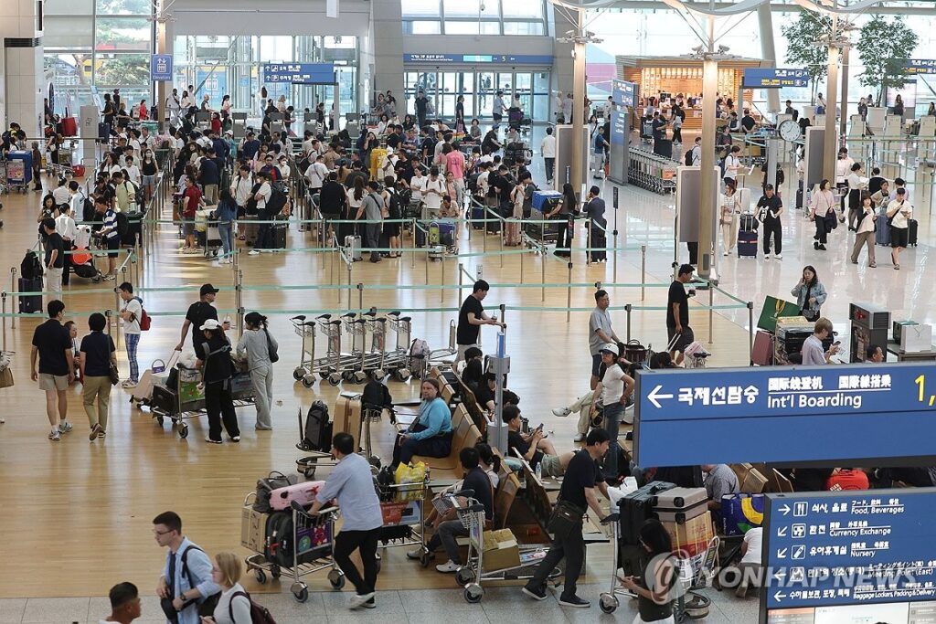 "해외는 포기했다"…직장인 3명 중 1명이 몰리는 '의외의 여행지', 대체 어디길래? 4 직장인 미니 휴가 인기