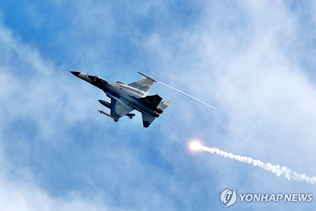 "말 그대로 충격과 공포" 예쁜 얼굴, 유명 여배우 동생이 돌변…대만이 '발칵' 뒤집혔다 4 군사 기밀