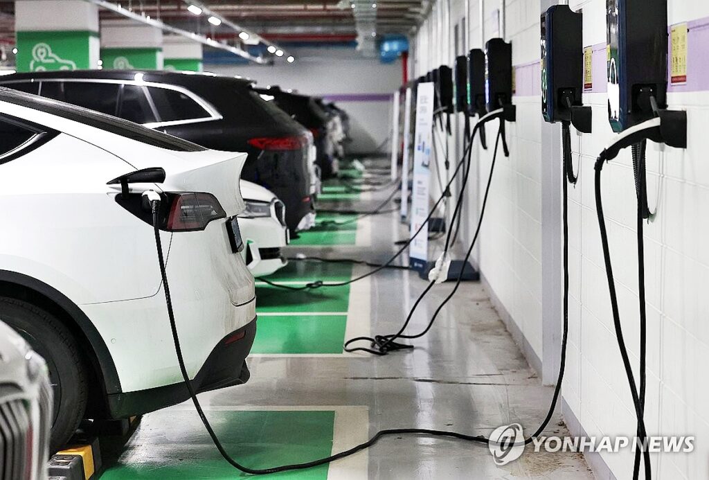 이제 1800km 시대? "차원이 다른 신세계 열렸다".…한국 배터리 업계 '초긴장' 2 전기차