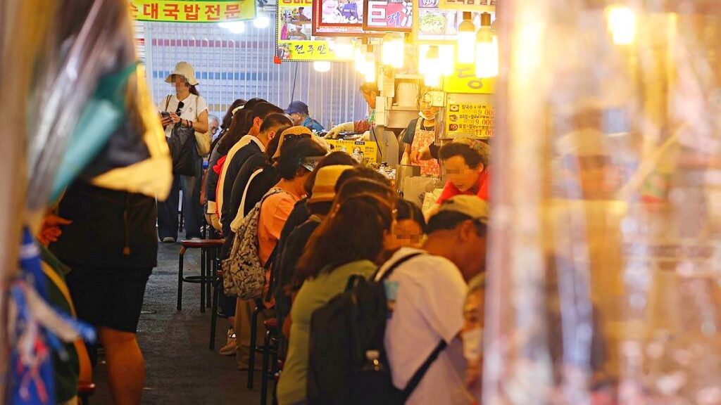 외환위기 수준인데 "또 오른다?"...직원 10명 줄인 자영업자의 절규 3 최저임금