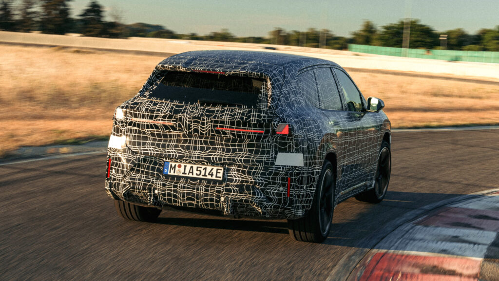 BMW 뉴 iX3 공개
