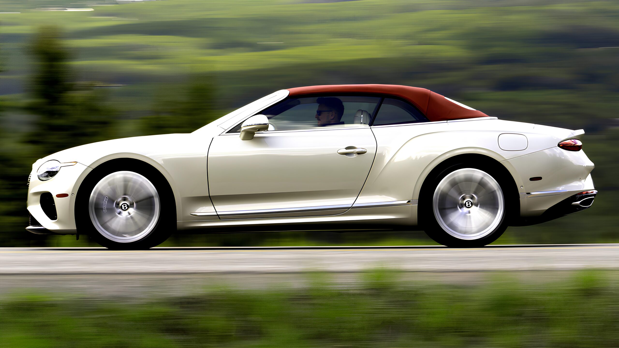 벤틀리 GTC S 하이브리드