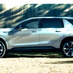 캐딜락 초대형 전기 SUV