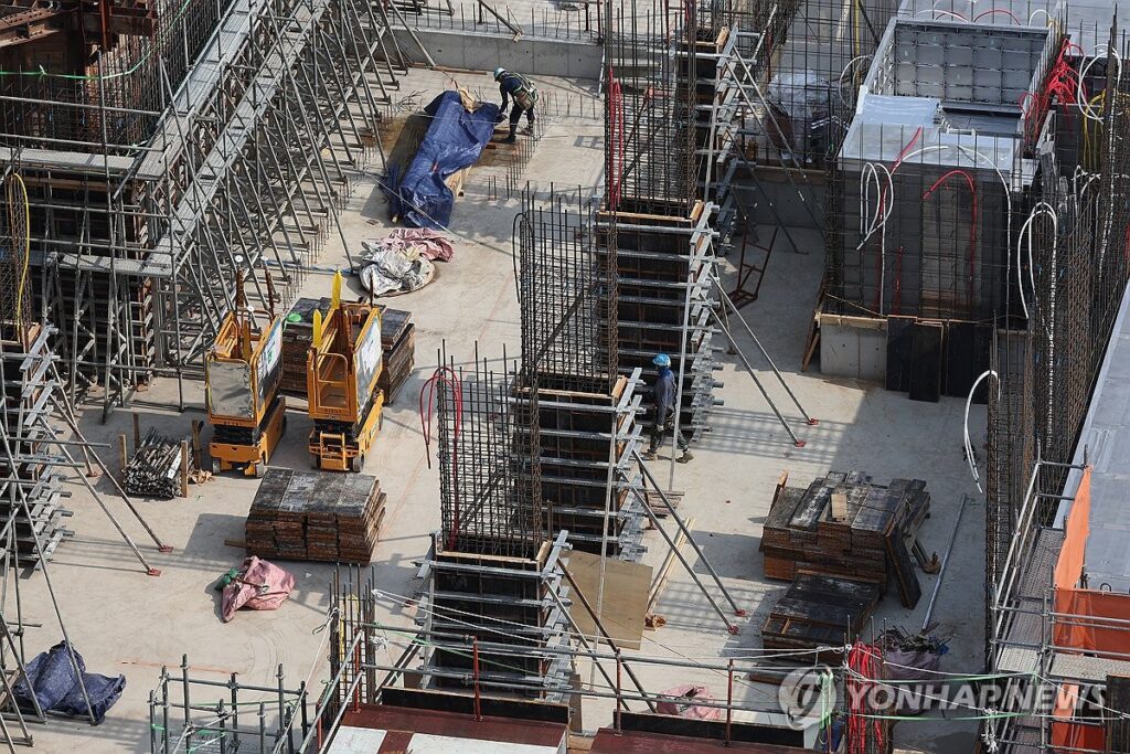 "쉬쉬하더니 나라 망신"...한국만 유독 심각하다는데, 이유 밝혀지자 '발칵' 3 한국 건설업 사망률
