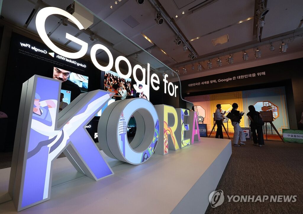 청와대 개방 후폭풍? "결국 터질게 터졌다"…진땀 흘리는 정부, 무슨 일? 5 구글