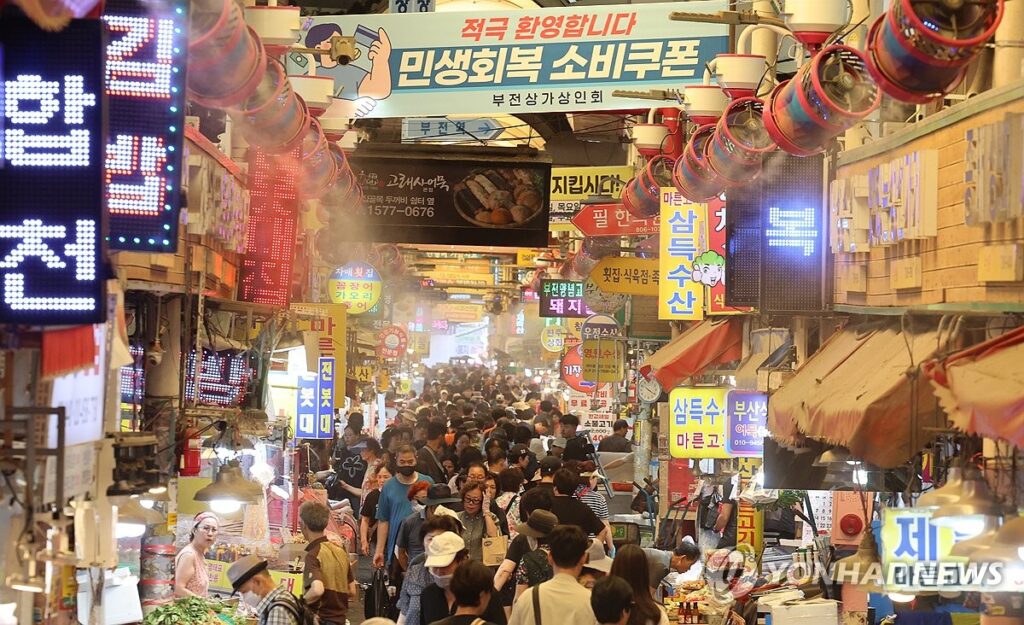 전통시장에서 5만원 썼더니…정부가 "2000만원 드릴게요" 우르르 몰린다 2 소비