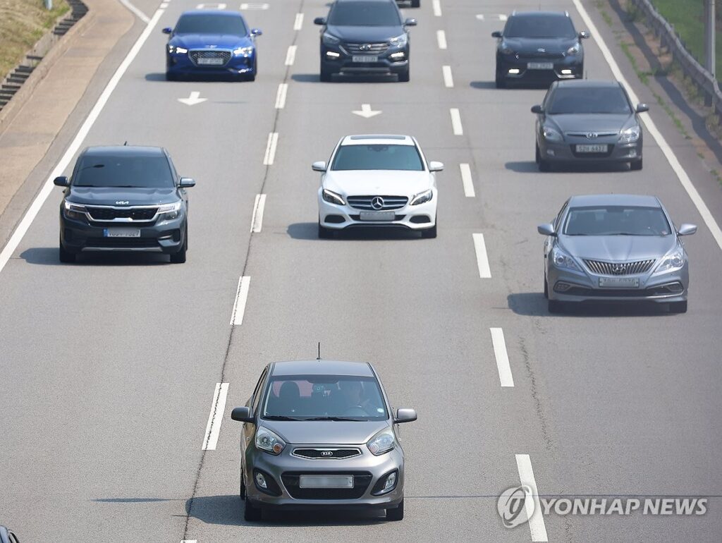 "IMF때랑 똑같네" 한숨 쉬던 서민들 '우르르' 몰리더니, 1만대 '싹쓸이' 3 중고차 경차 판매량 독주