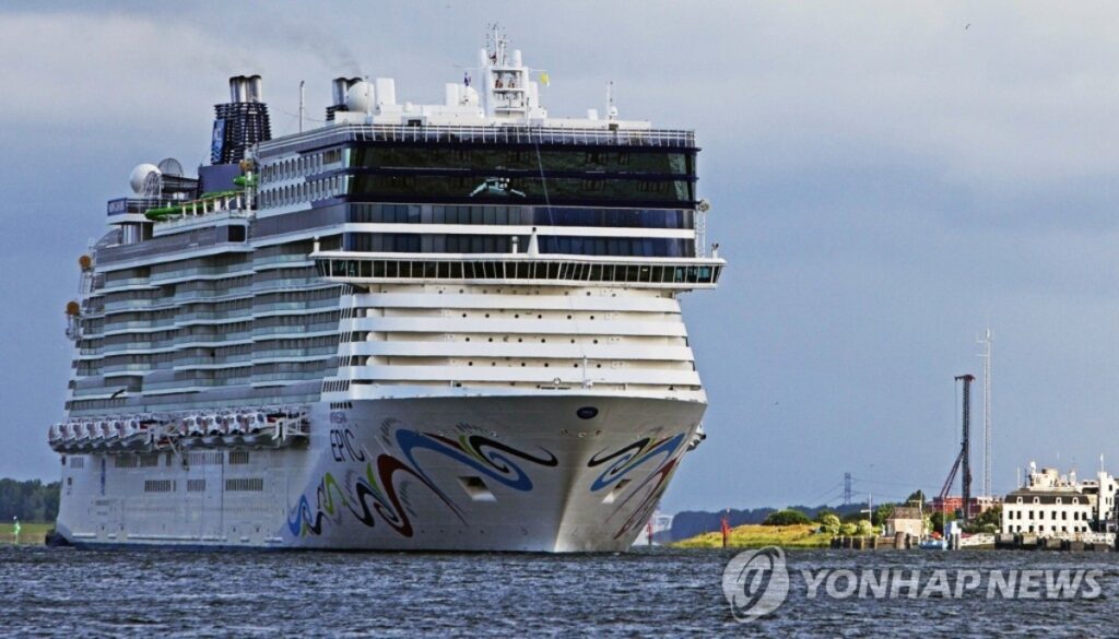 "1억 넘는데도 줄선다?"… 5060 '우르르' 몰려, 대체 뭐길래 2 여행