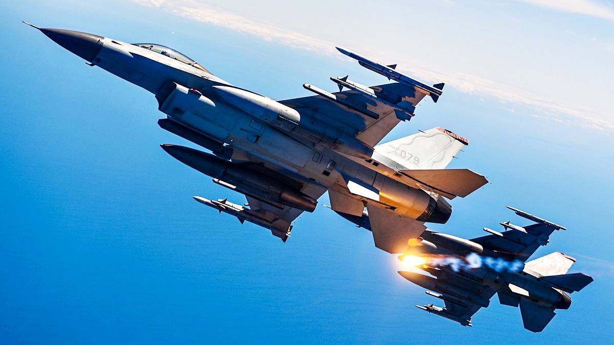 F-16