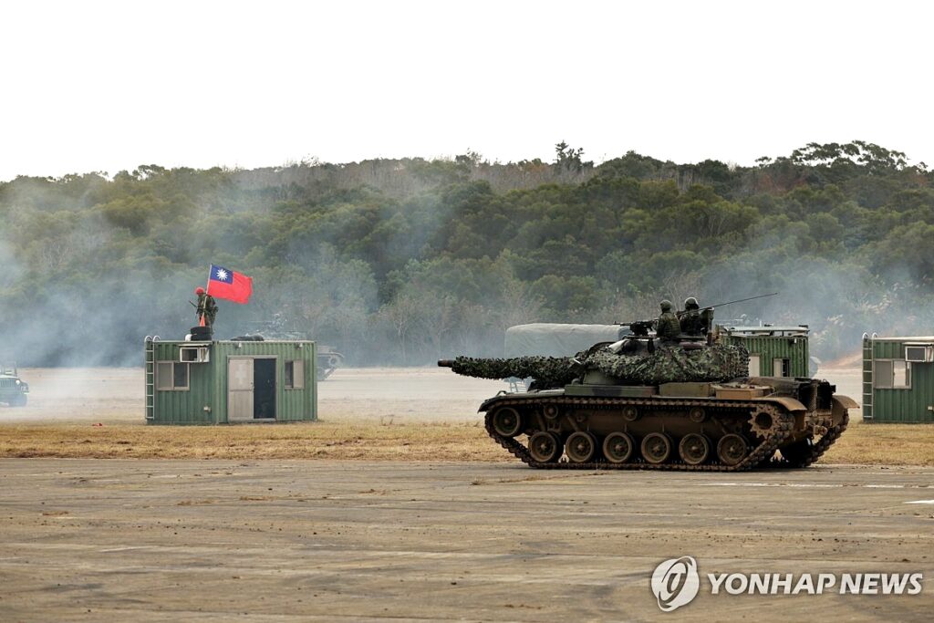 "미군조차 경고하는데 뭘 믿고 천하태평?" …中 미사일의 실체 드러나나, 대체 무슨 일? 3 대만군