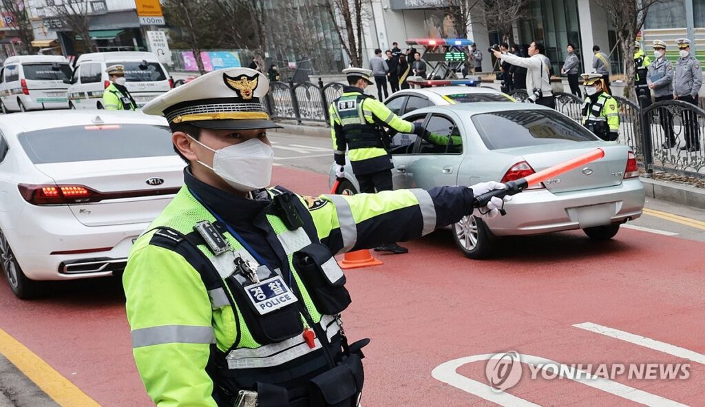 "과속 카메라 아니었어?"…하이패스 구간, '이것' 걸리면 "과태료 폭탄" 3 추석 과태료 폭탄