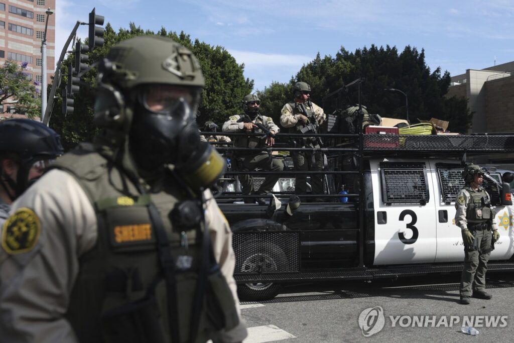 한국인 기술자 단속