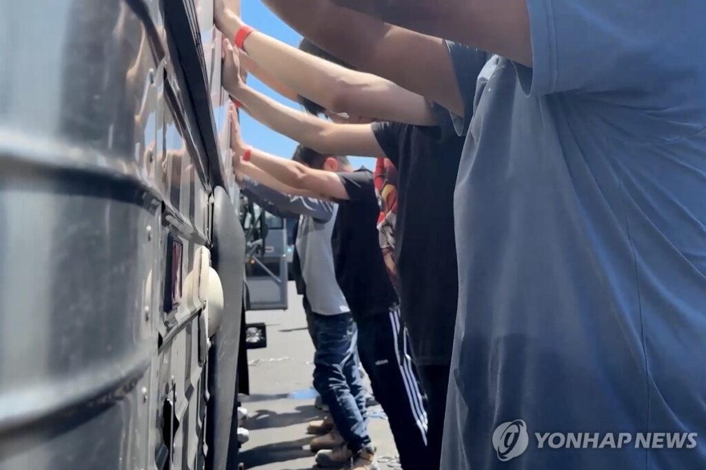 동맹국이라더니 "뒤통수 제대로 맞았다"... 첩첩산중 놓인 한국 '막막' 2 한국인 기술자 단속