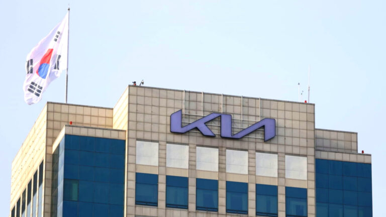 기아 군용차 공개