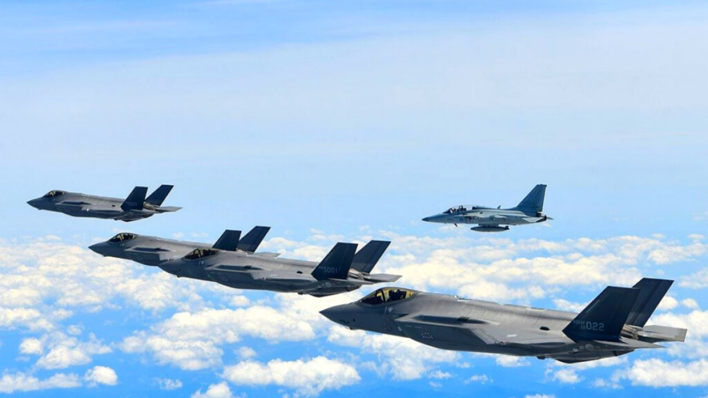 F-35 편대 비행