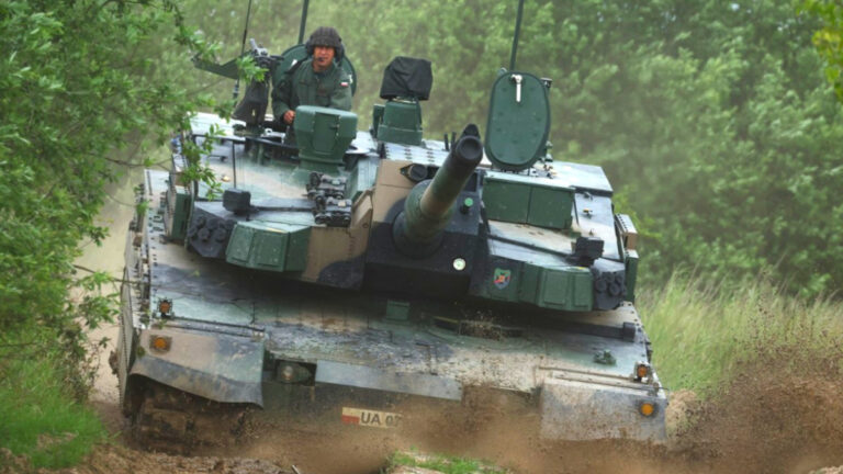 폴란드 육군의 K-2 전차