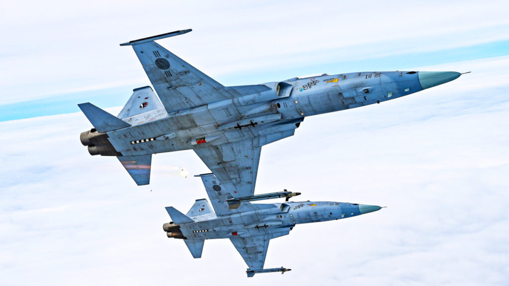 F-20