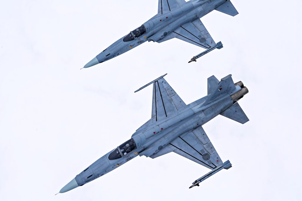 F-20