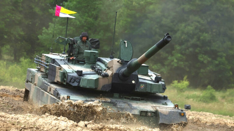 폴란드 K-2