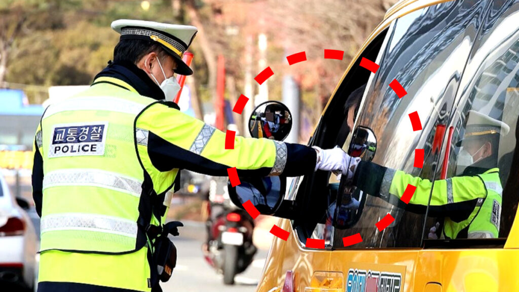 “300만원 벌금에 철창 신세?”…도로 위 7만명 ‘폭증’, 말 그대로 시한 폭탄 1 무면허 운전자 급증