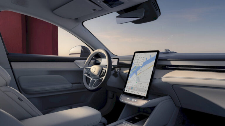 볼보 전기 세단 ES90 생산 돌입