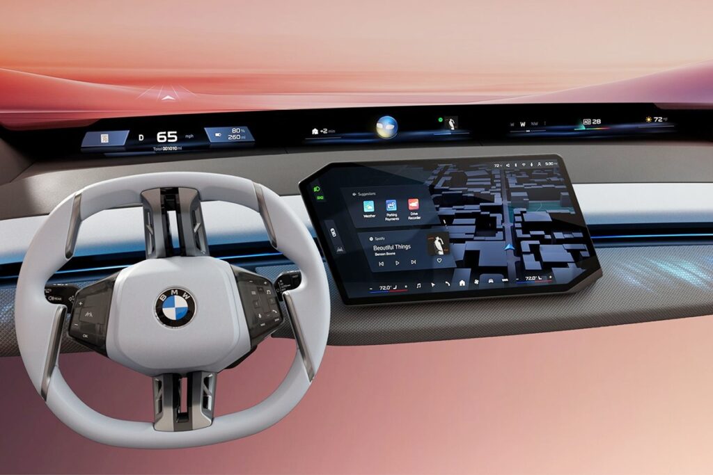 "충전 불편 끝났다"…BMW가 내놓은 신형 전기 SUV, 드디어 공개 4 파노라믹 iDrive