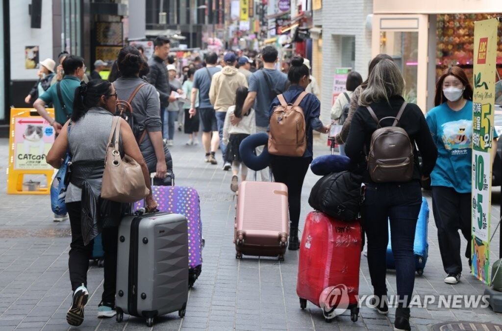 "미국에선 못 구해요"…여성들 한국으로 '우르르', 너도 나도 줄 섰다 4 피부과
