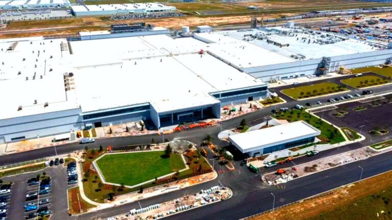 조지아주 공장 건설 지연