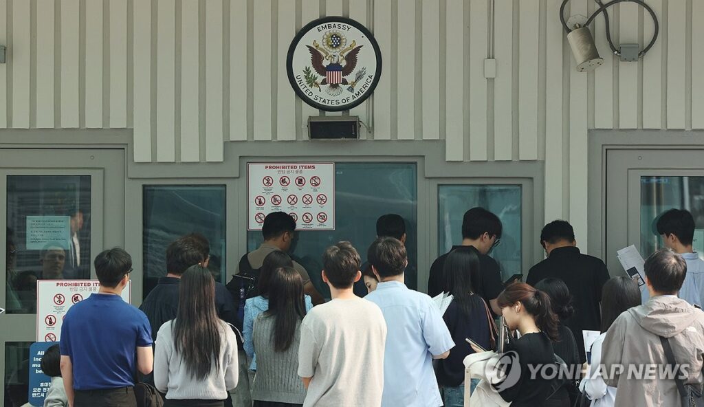 "300명 기술자 '눈물의 귀국'"...뒤에 남은 韓 공장 '초토화' 6 미국 공장
