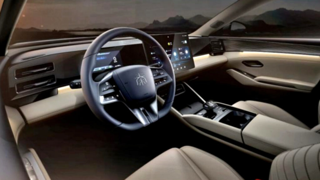 "아반떼급인데 무려 천만원대?"…2100km 주행 성능에 운전자들 '발칵' 3 BYD 하이브리드 세단