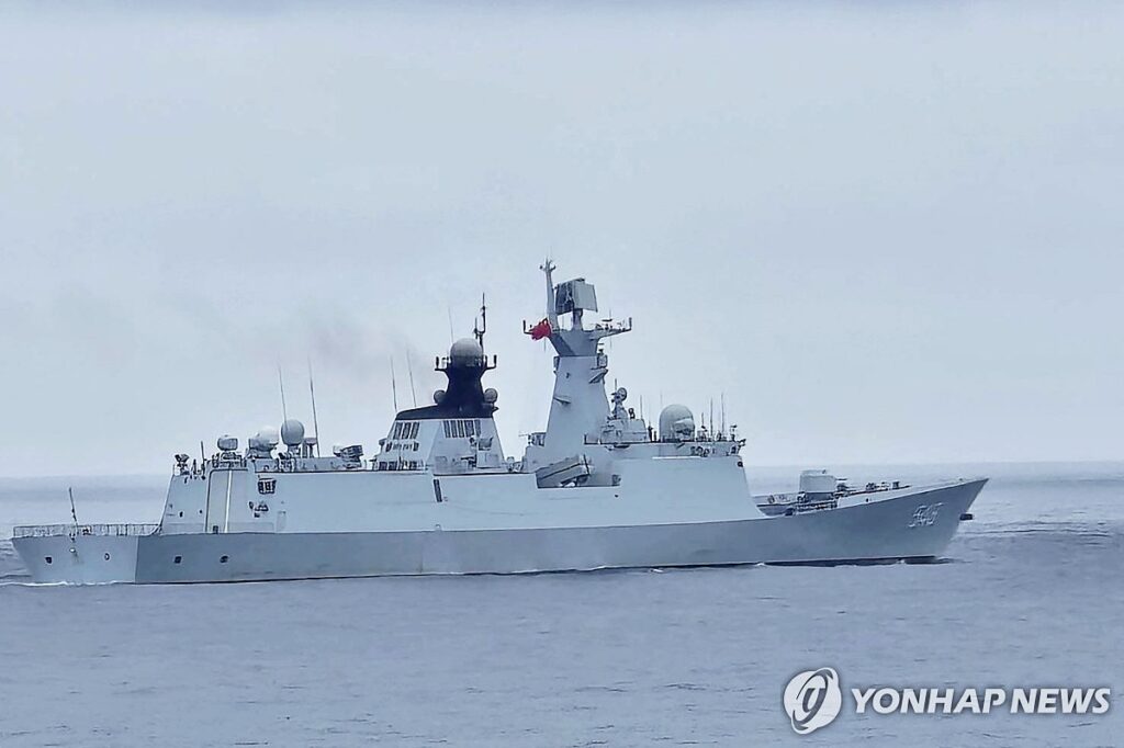"급변한 중국 태도에 '어리둥절'" …전투기·군함 모두 안 보여, 이번엔 대체 무슨 전략? 2 대만 포위 훈련