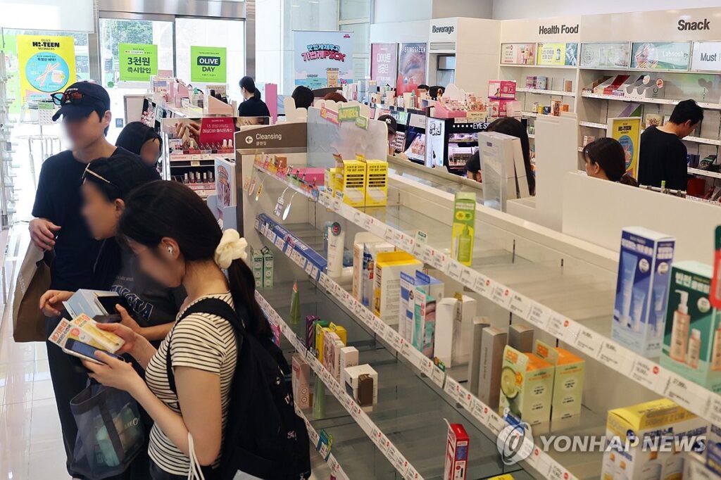 5만원짜리가 "단돈 5천원에?"…다이소 "판매 1위" 찍더니, 서민들 '웃음꽃 활짝' 3 다이소 탈모케어 샴푸