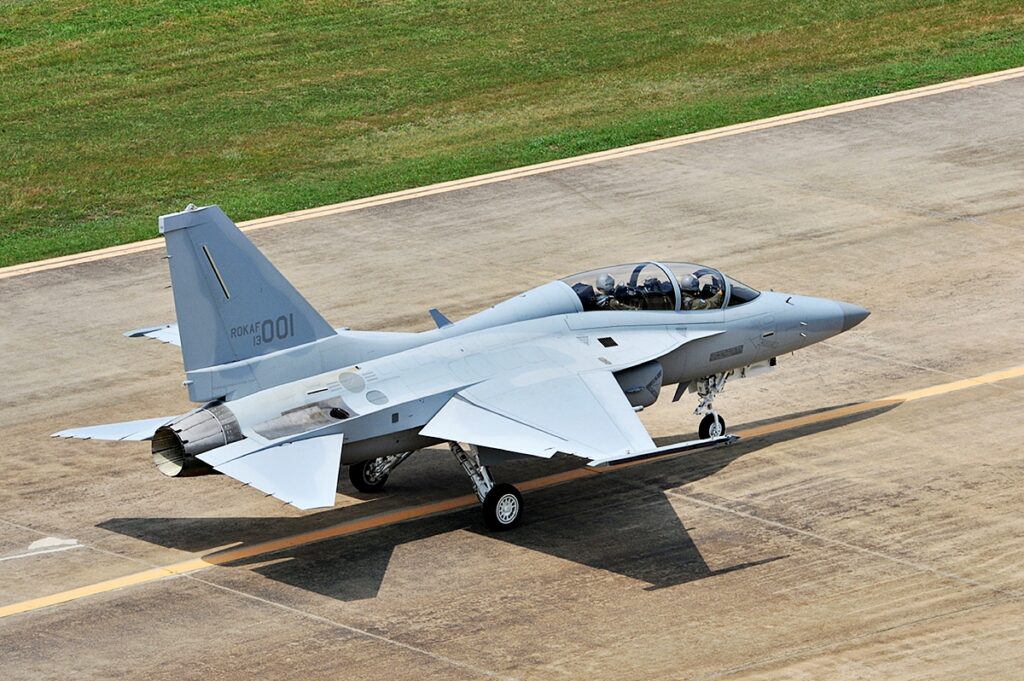 韓 전투기에 1조 원 투자했던 '이 나라' …"한국을 롤모델 배워야", 또 한 번 대박 기회 오나 3 FA-50