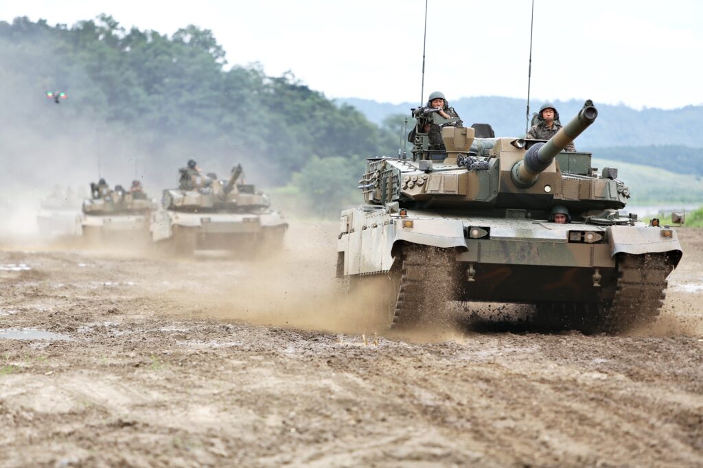 "폴란드도, 필리핀도 아니었다" …한국 방산의 다음은 바로 '이곳', '초대박' 냄새 맡아보니 2 K-2 전차