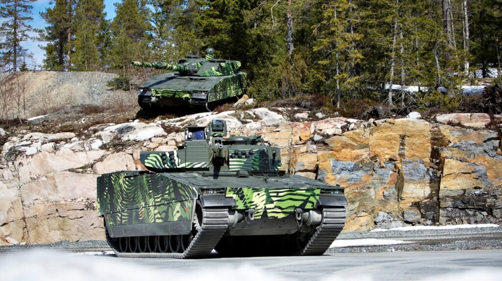 "잘 차렸던 밥상이 어쩌다가" …지구 건너편에서 전해진 '충격 소식', K-2 전차에 무슨 일이? 4 K-2