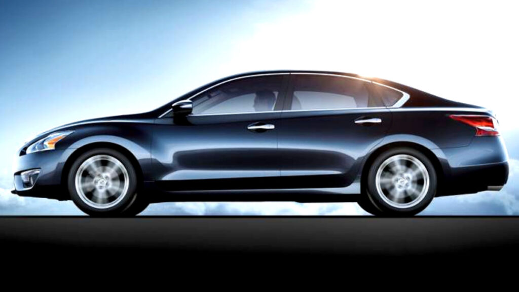 닛산 알티마 중고차