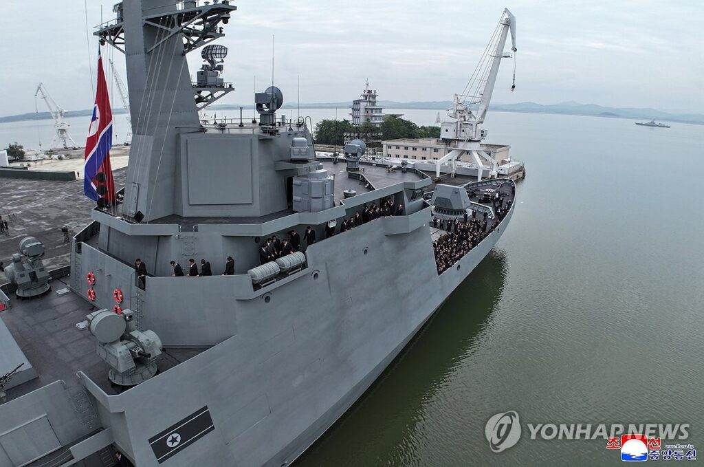 김정은, 최현호 참관