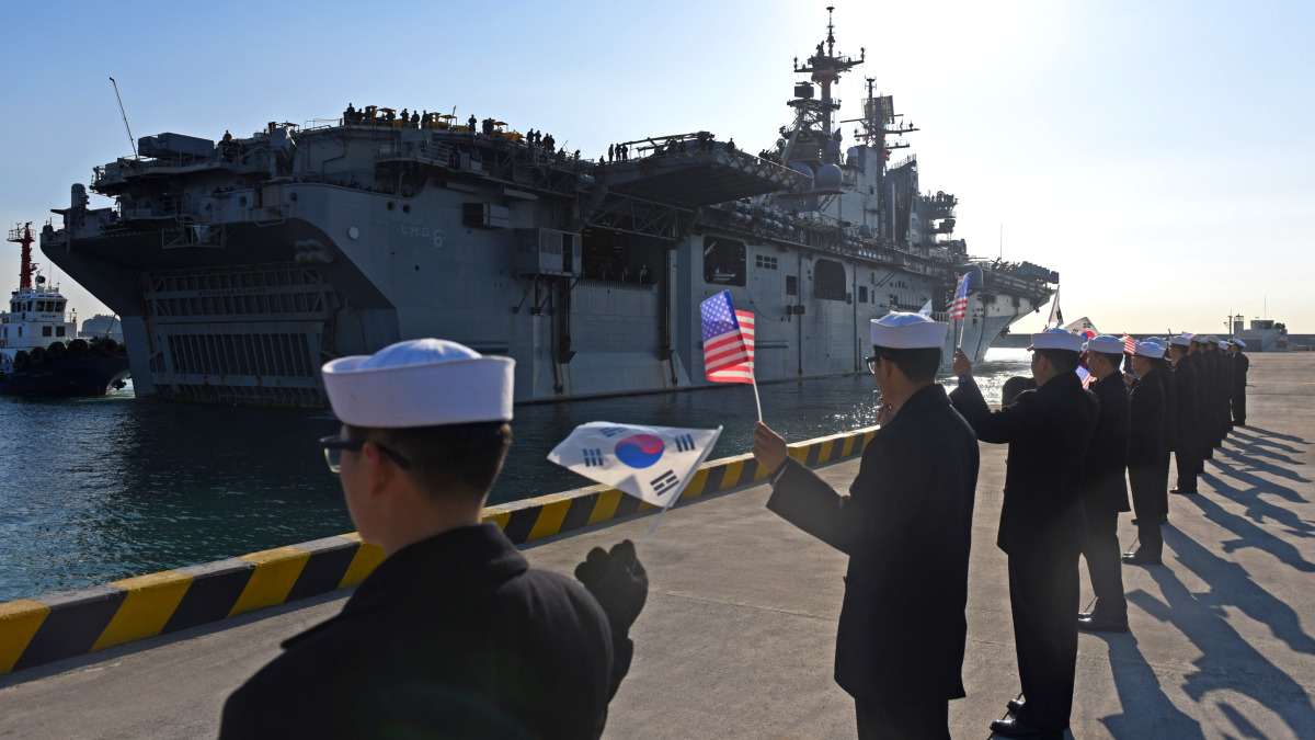 미 군함 한국 입항