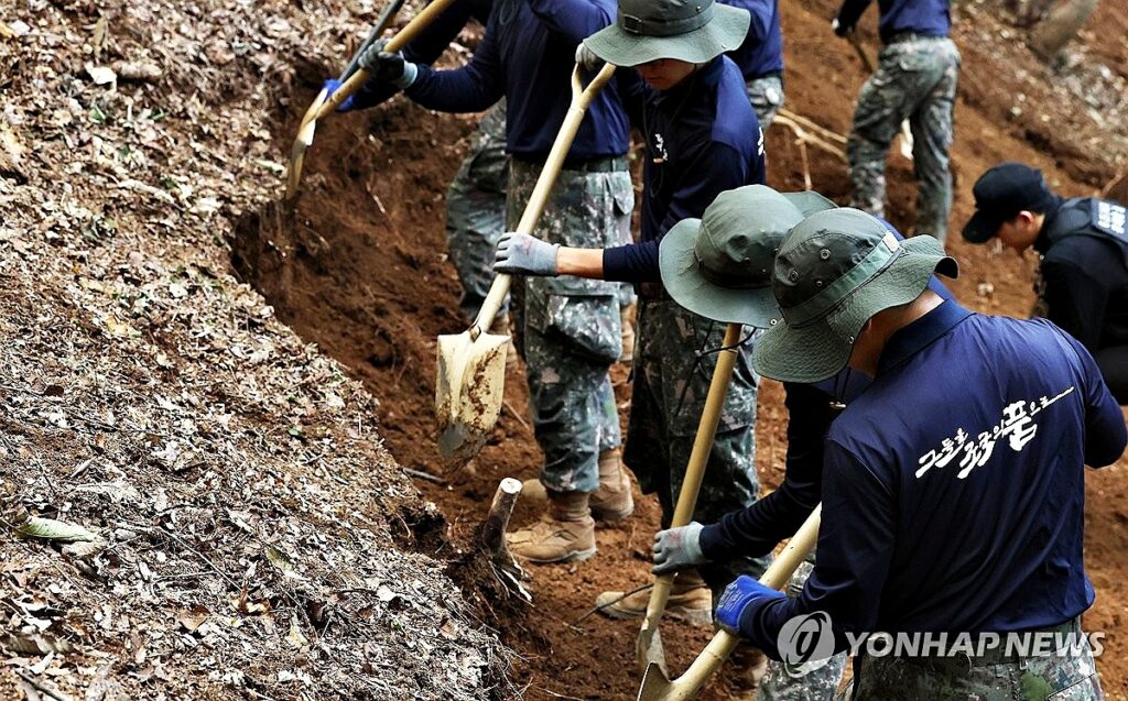 "70여년 지나 드디어 조국 품으로" …2022년 중단 이후 3년 만에, 대체 어떤 일이길래? 2 유해 발굴