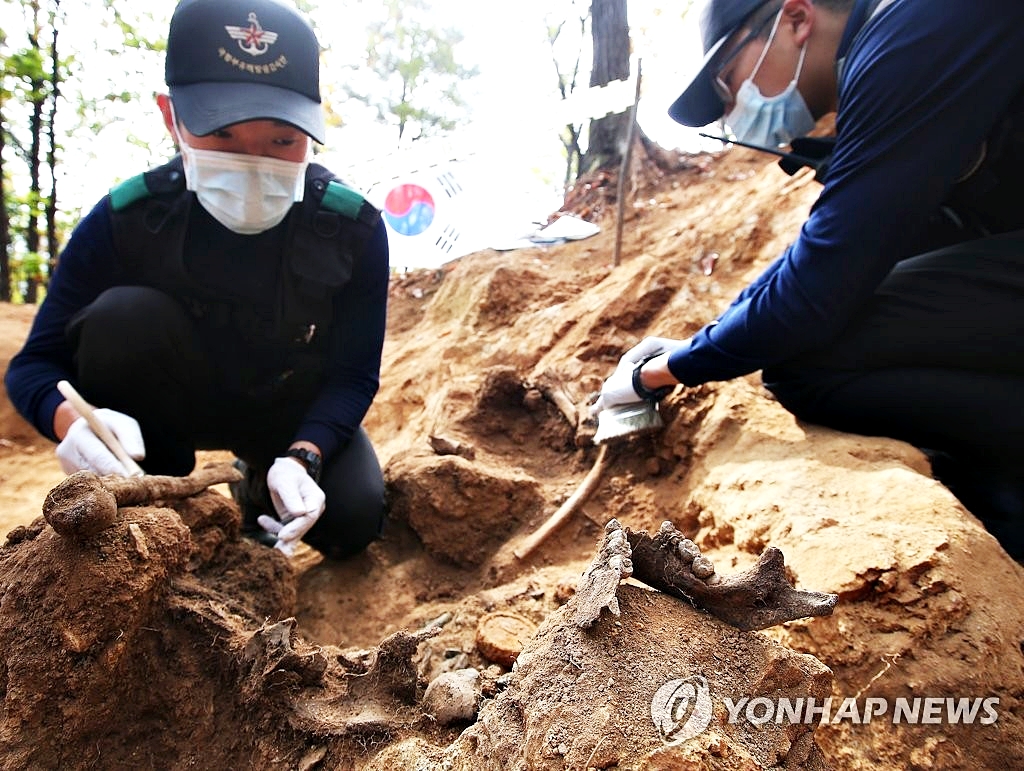 "70여년 지나 드디어 조국 품으로" …2022년 중단 이후 3년 만에, 대체 어떤 일이길래? 5 유해 발굴