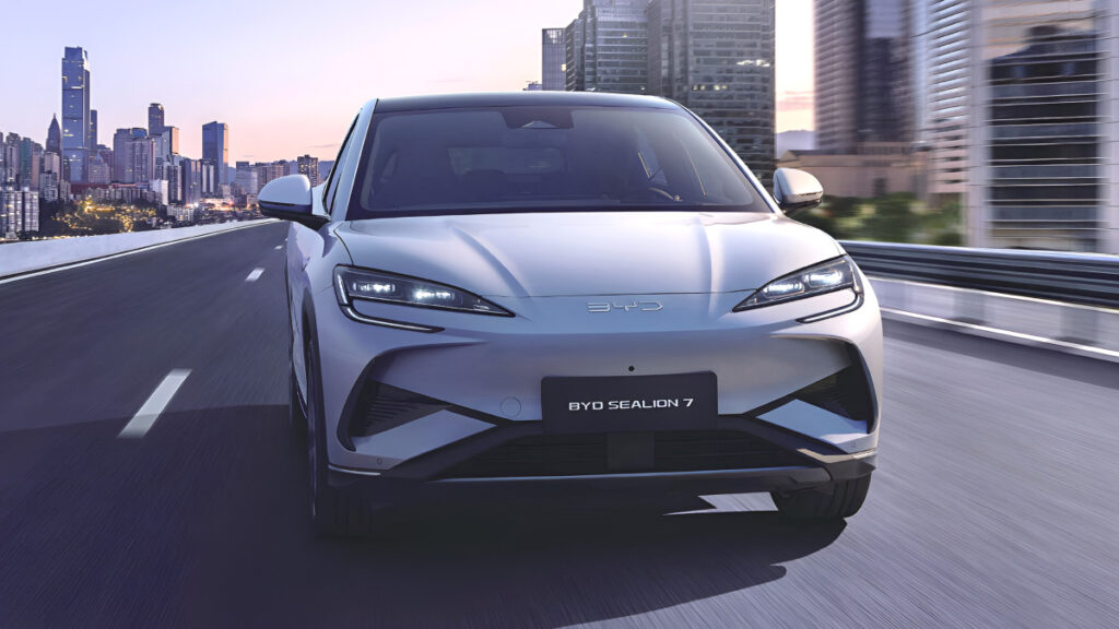 "벤츠도 BMW도 아니었다"…싹 다 제치고 한국 SUV 시장 휩쓴 차, 대체 뭐길래 5 테슬라 모델Y