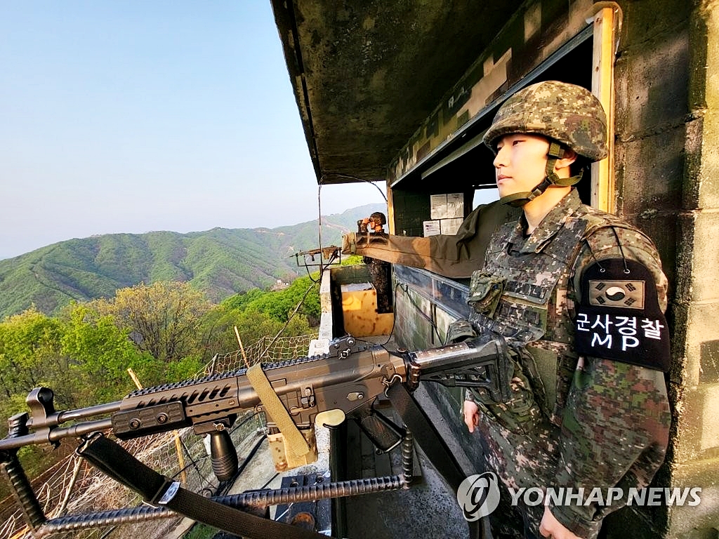 "이재명 정부 출범 직후 세 번째" …최전방 긴장하게 만든 움직임, 대체 무슨 일이? 2 북한군 귀순