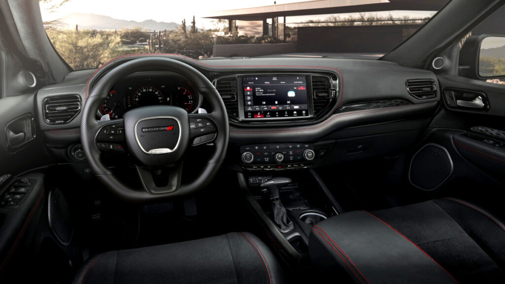 "팰리세이드 시대 끝?"...아빠들 심장 저격한 '현실 드림카', 정체에 '화들짝' 2 2026 닷지 듀랑고