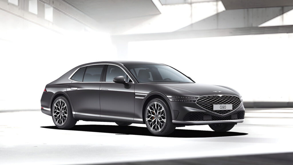 "李 대통령 '뚝심' 제대로 먹혔다"…트럼프·시진핑 앞 '한국의 저력' 꺼내자, 현장 '발칵' 2 제네시스 G90