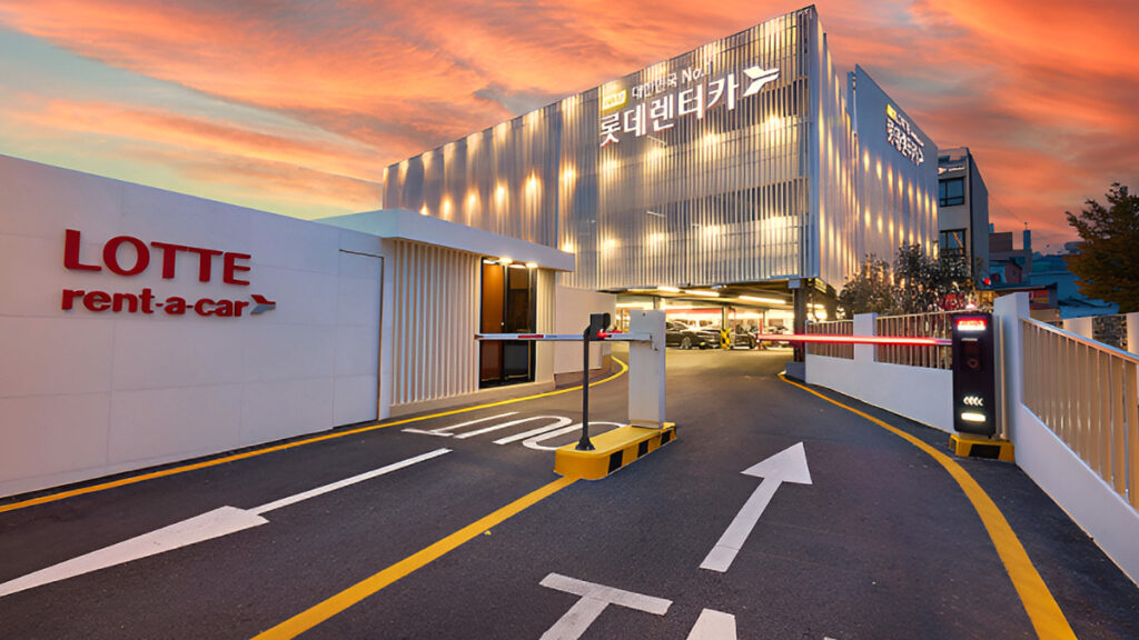 "李 대통령 '뚝심' 제대로 먹혔다"…트럼프·시진핑 앞 '한국의 저력' 꺼내자, 현장 '발칵' 4 제네시스 G90