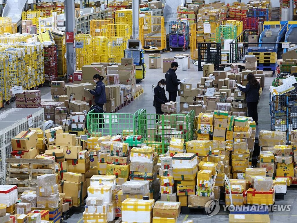 중국서 '우르르' 몰려오더니 "한국 다 망하게 생겼다"...예견된 위기에 '발칵' 3 중국 이커머스 공세