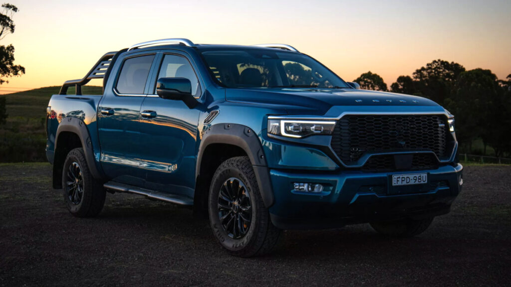 “알고 보니 ‘싹 다’ 중국산"…구별법? "까기 전엔 몰라", 국내 업계까지 ‘날벼락’ 2 중국산 중형 픽업