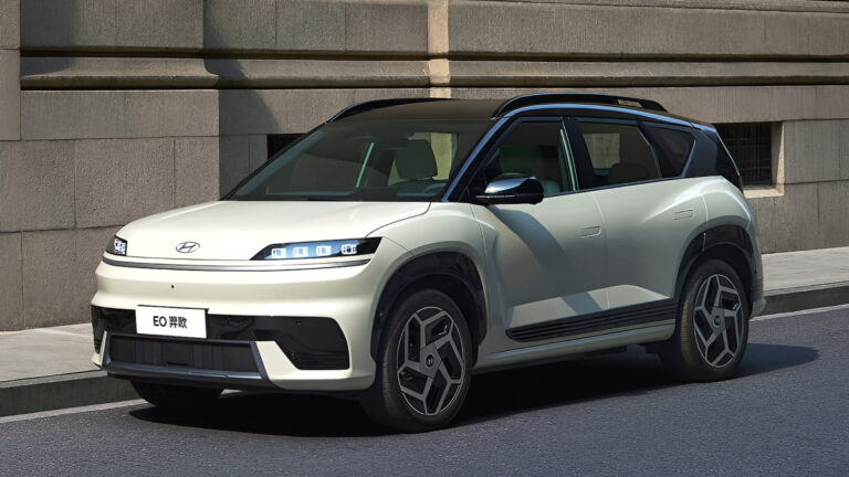 GM, 스포티한 EV 콘셉트카 디자인 공개